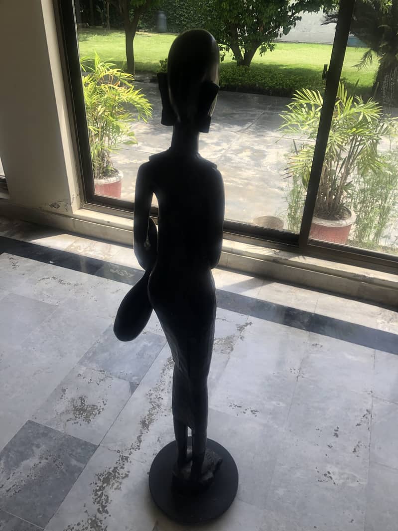 Rare Aftican Ebony Statue in Excellent Condition (life size) 3
