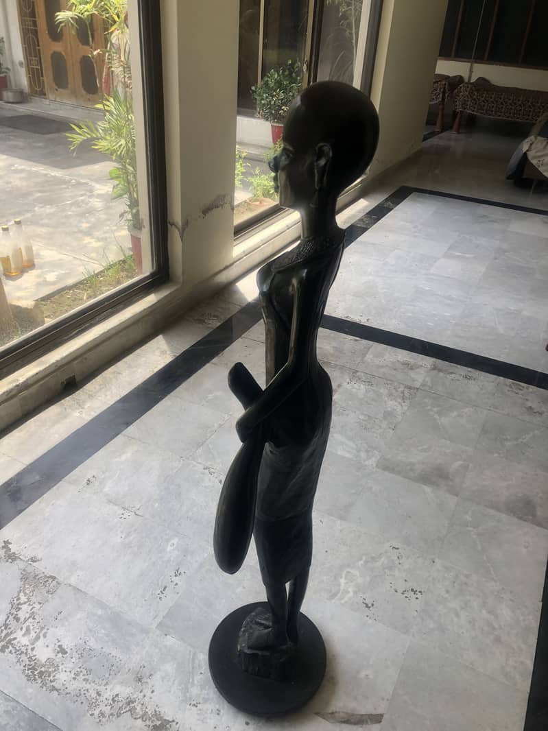 Rare Aftican Ebony Statue in Excellent Condition (life size) 4