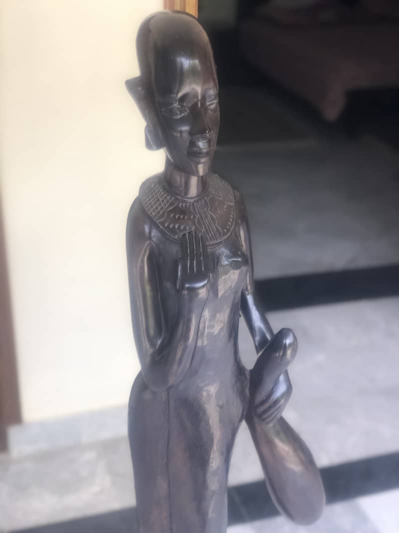 Rare Aftican Ebony Statue in Excellent Condition (life size) 7