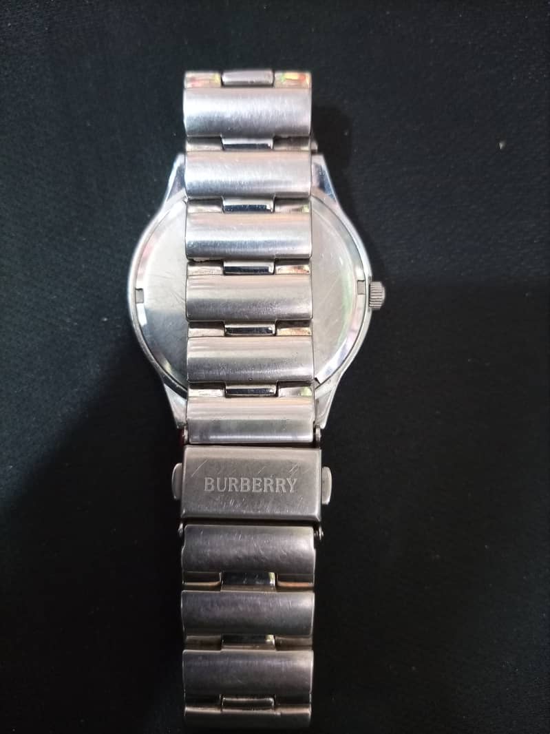 authentic burberry watch 82030      (03166818996) 2