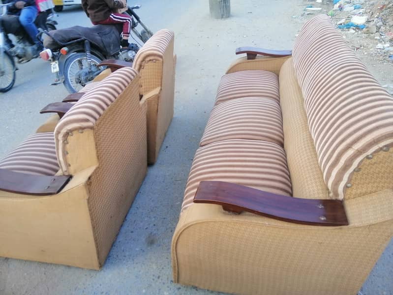 Sale 5 Seater sofa set 3