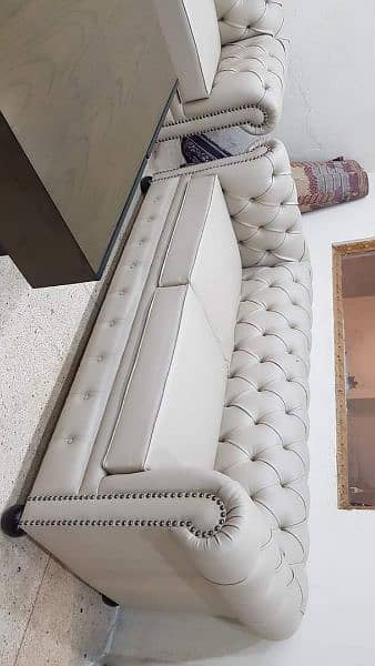 Chesterfield sofa ( molty foam) 5