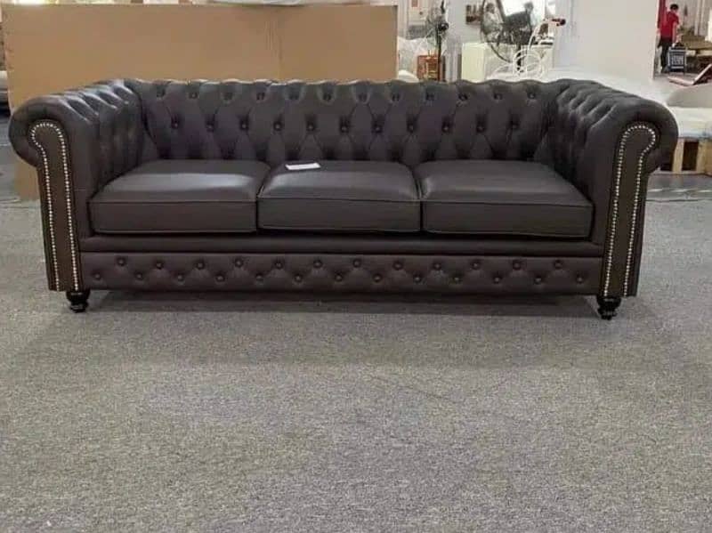 Chesterfield sofa ( molty foam) 9