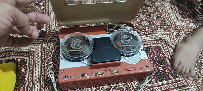 spool tapes record player & tape recorder 10