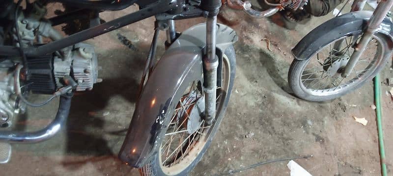 1 kich start good engine condition. united 100cc bike 0