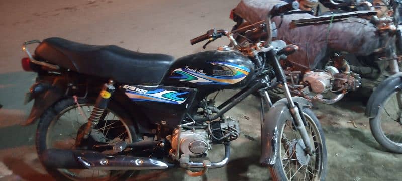 1 kich start good engine condition. united 100cc bike 1