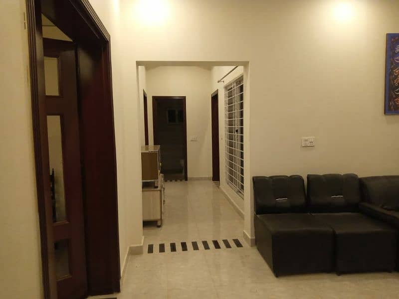 Super Luxury girls hostel Near by UCP 1