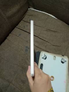 LG qua tablet