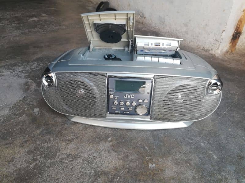 recorder +dvd+radio for sale in reasonable price 2