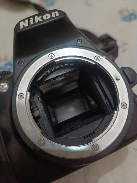 Nikon D3100 in mint condition with All accessories 1
