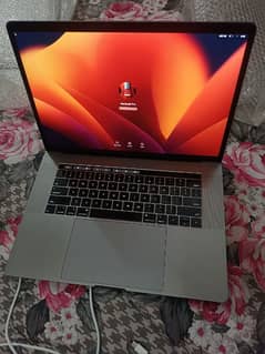 MACBOOK PRO 2019 15 TOUCHBAR I7 6 CORE 2.6 16GB RAM 256GB4GB CARD