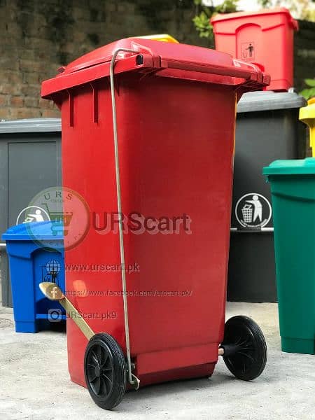120 liter dustbin with wheels & paddle 7