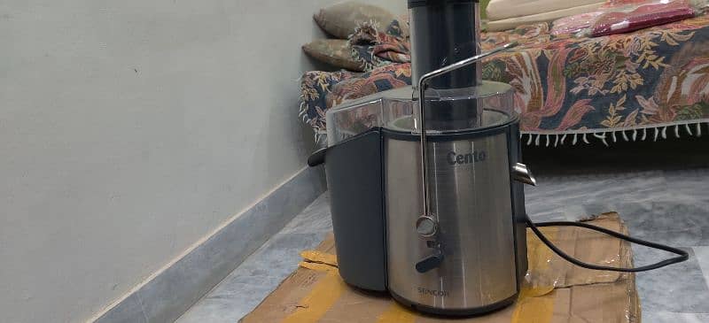 JUCER XL CENTO JUICE EXTRACTOR 2