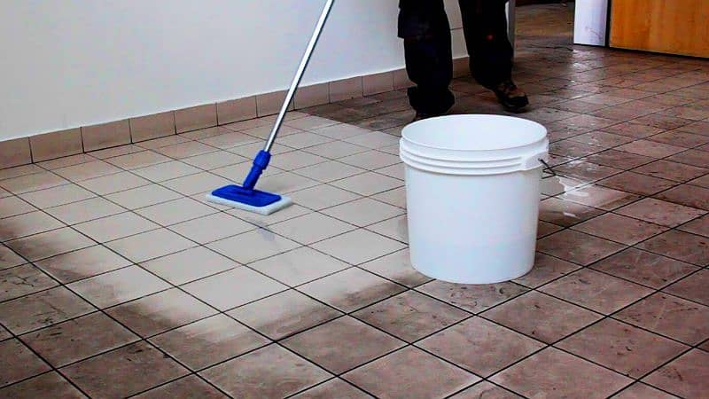 "HEAVY DUTY CERAMIC TILES CLEANER" 4