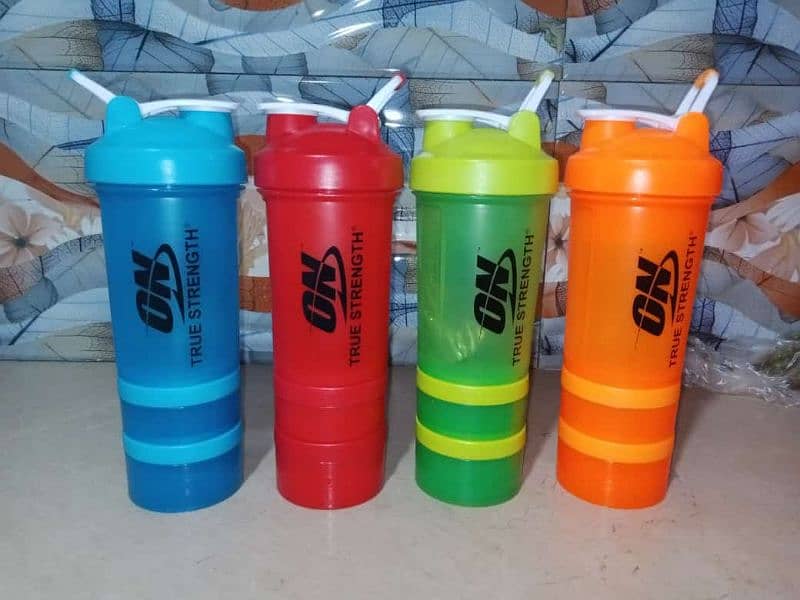 Free Shakers with 6lbs Protein and Mass Gainer Supplement 8