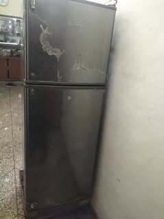 dawlance medium size fridge