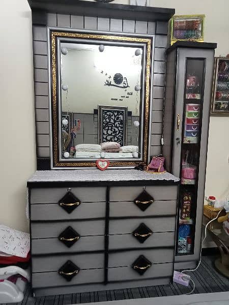 king size bed,side tables,dressing table for sale,03315222103 5