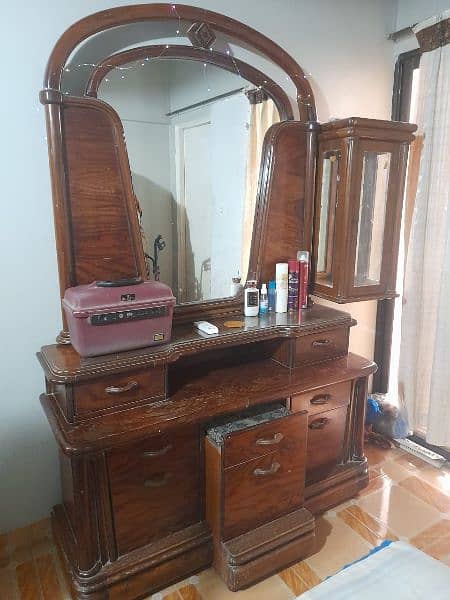 Dressing Table with seat in teak wood 3