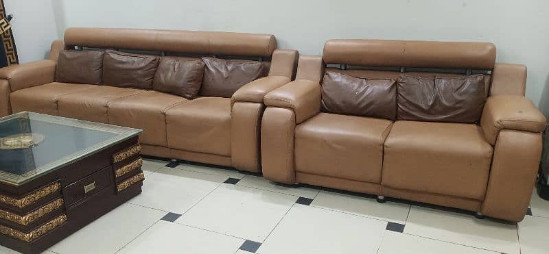 9 seater heavy sofa . . heavy leather (easily washable) 3