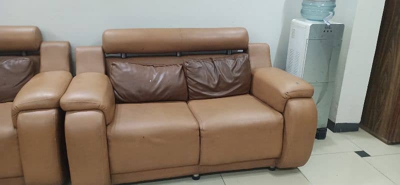 9 seater heavy sofa . . heavy leather (easily washable) 6