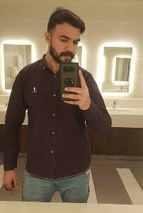 Zeeshan Khan