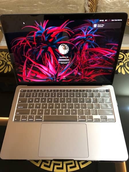 Apple Macbook Air 13” 2020, Intel Core i3, 1.1 GHz, 8GB, 256 GB 5