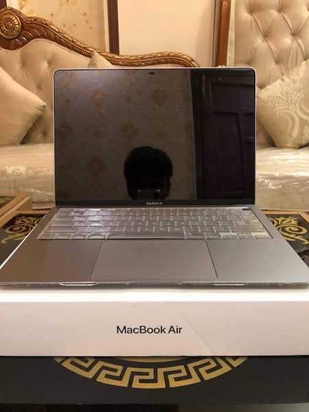 Apple Macbook Air 13” 2020, Intel Core i3, 1.1 GHz, 8GB, 256 GB 7