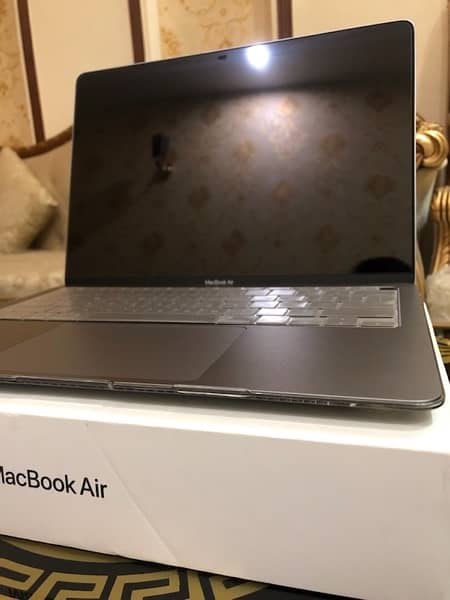 Apple Macbook Air 13” 2020, Intel Core i3, 1.1 GHz, 8GB, 256 GB 8