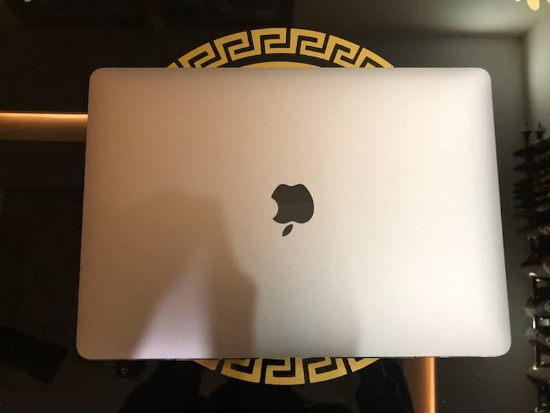 Apple Macbook Air 13” 2020, Intel Core i3, 1.1 GHz, 8GB, 256 GB 9