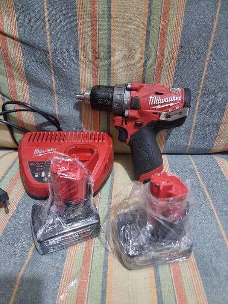 Milwaukee M12 6ah batteries and DeWalt 20V batteries 4