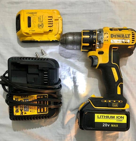 Milwaukee M12 6ah batteries and DeWalt 20V batteries 8