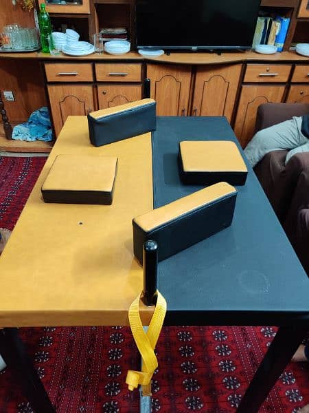 armwrestling tables and equipments 1