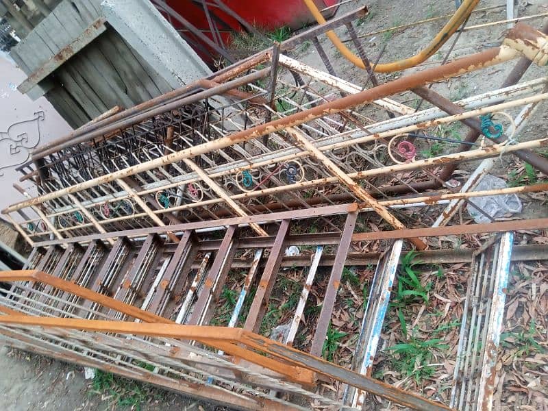 Used Main Gate/Door/Choghat/Garder/T Iron/Window/Grill/Railing/Shed 18