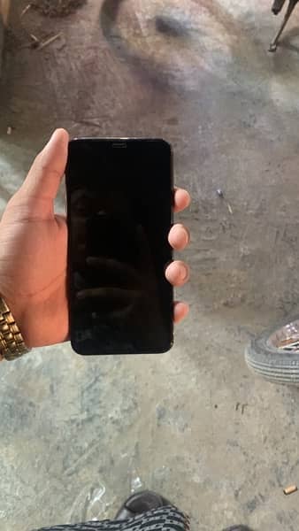 iphone Xsmax 256Gb 91Health but show service with Box esim non active 1