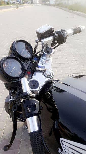 Heavy sports bike Honda CB1 400cc,CB super four,CB400cc mint condition 12