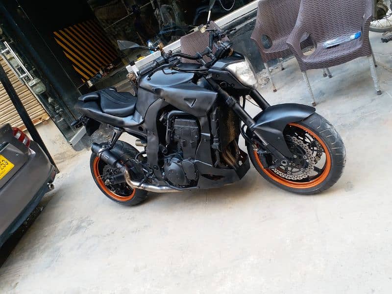 Heavy sports bike Kawasaki ZX14R 1400cc in street fighter shape! 5