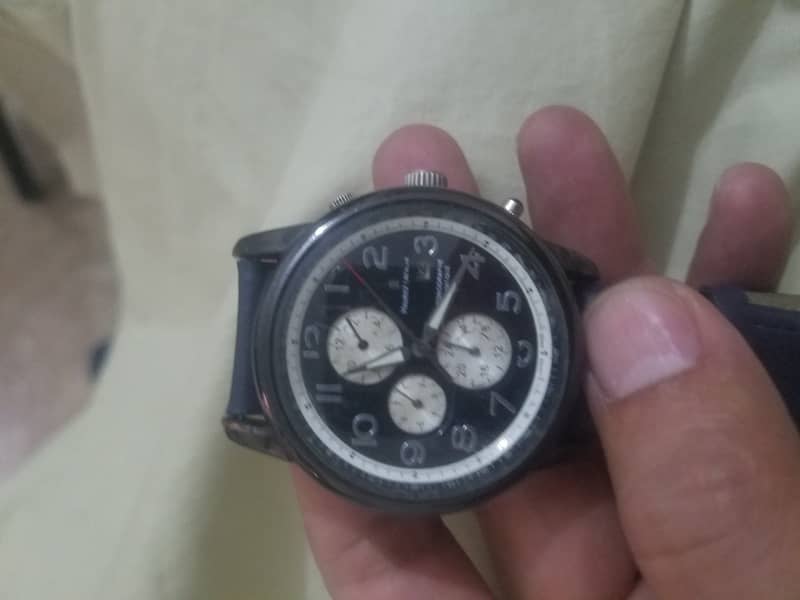 Quartz watches for sale. O3244833221. 4