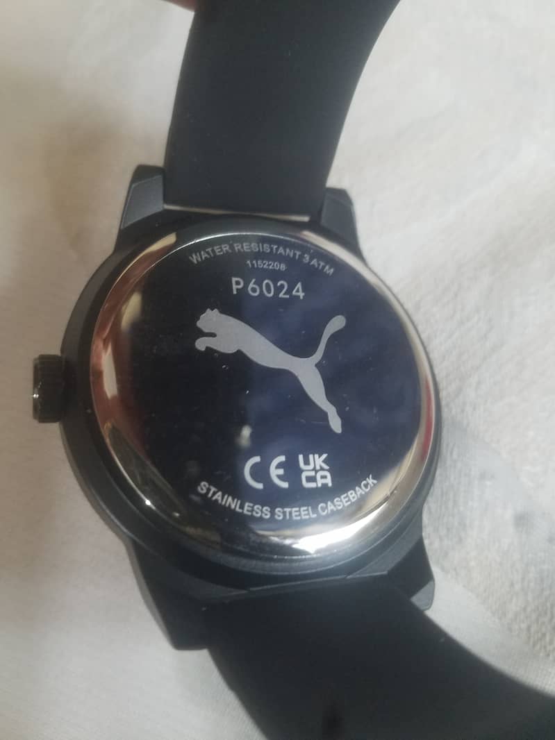 Quartz watches for sale. O3244833221. 10