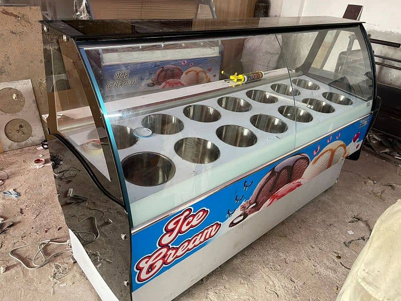 Ice Cream Display Counter Freezer 17