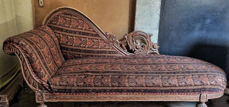 dewan sofa 1