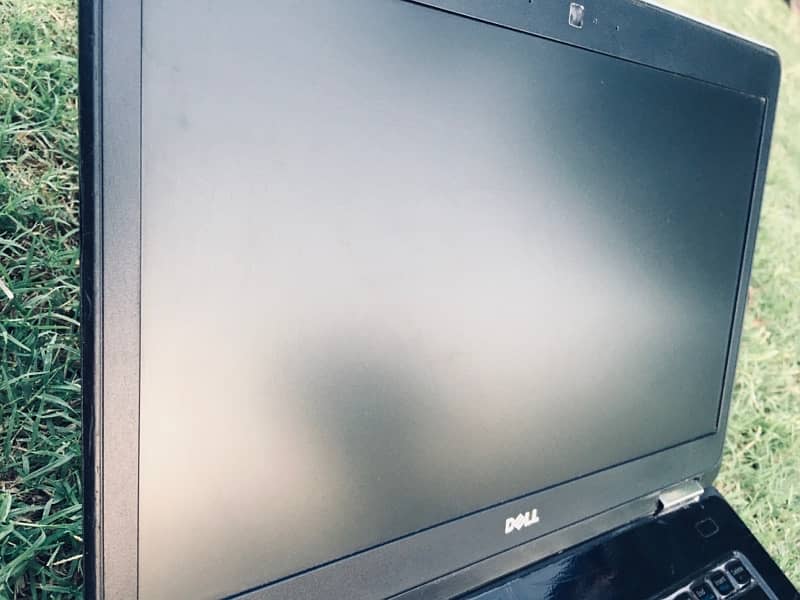 DELL LATITITUDE core i5  10/10 NO ANY SINGLE FAULT 6