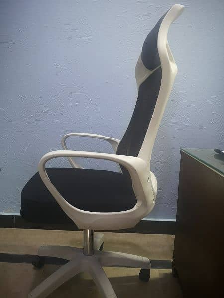 Gaming chair/ office chair/ Comfy chair 2