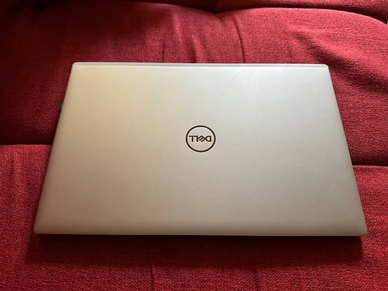 Dell Vostro 5301 1