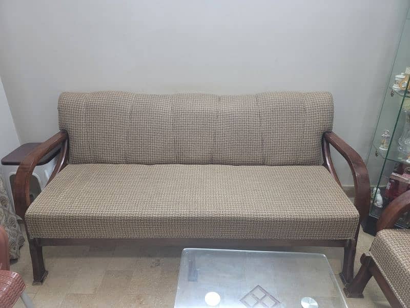 Sofa 5 Seater With Center Table 1