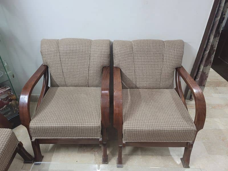 Sofa 5 Seater With Center Table 2