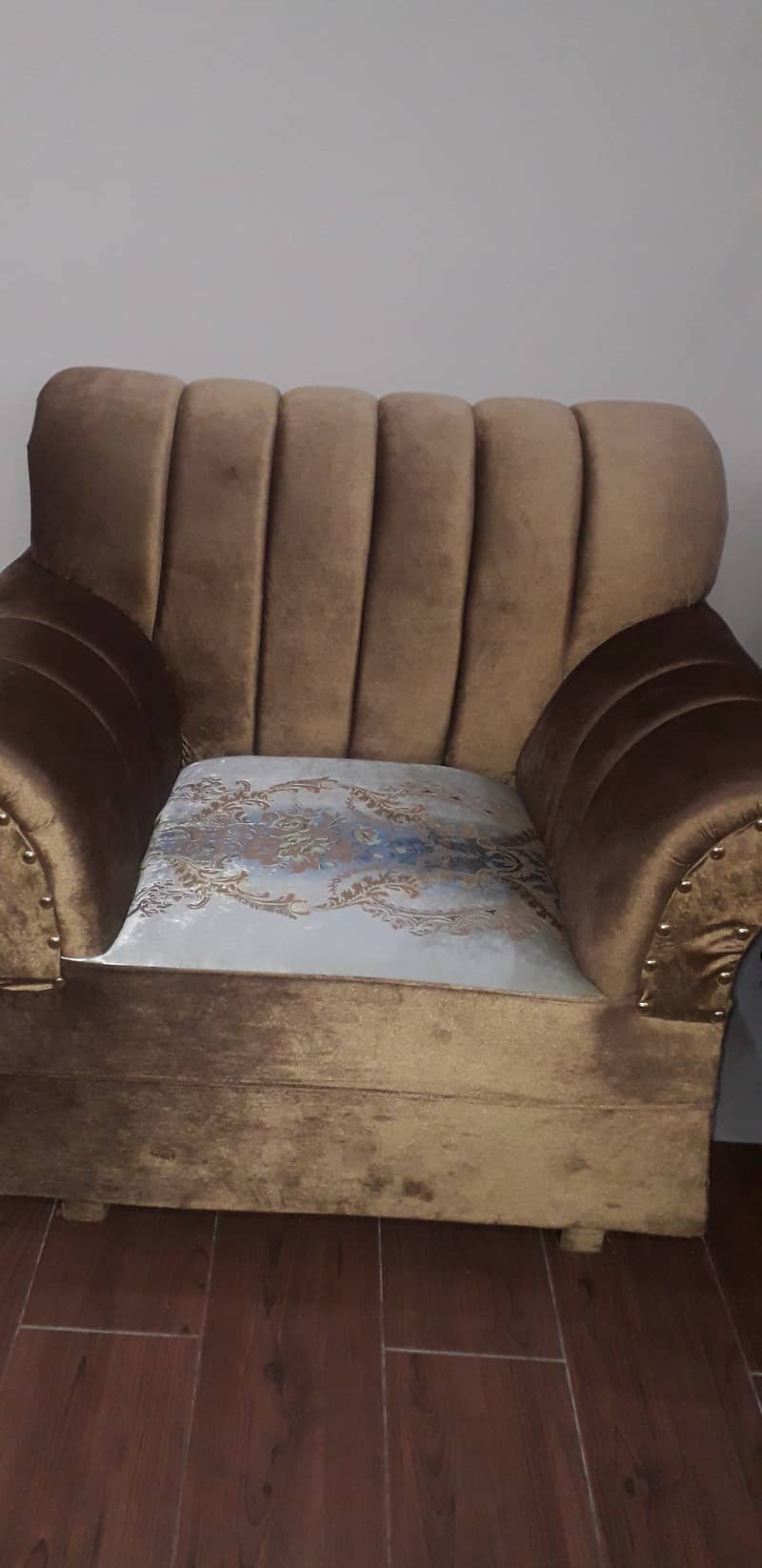 5 Seat Sofa for sell 2