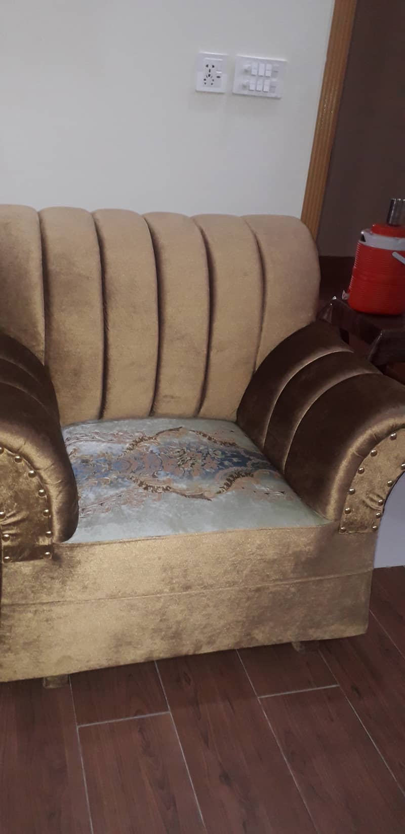 5 Seat Sofa for sell 3