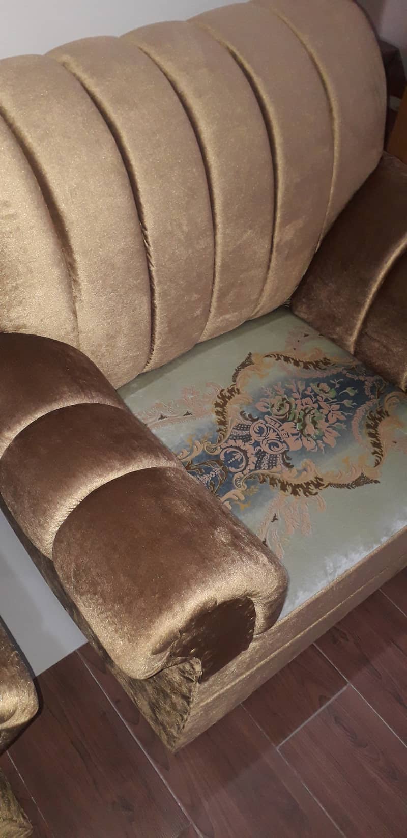 5 Seat Sofa for sell 4