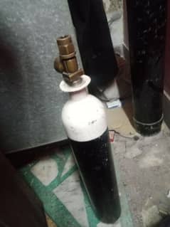 oxygen cylinder