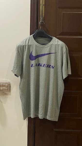 Nike T shirt 0